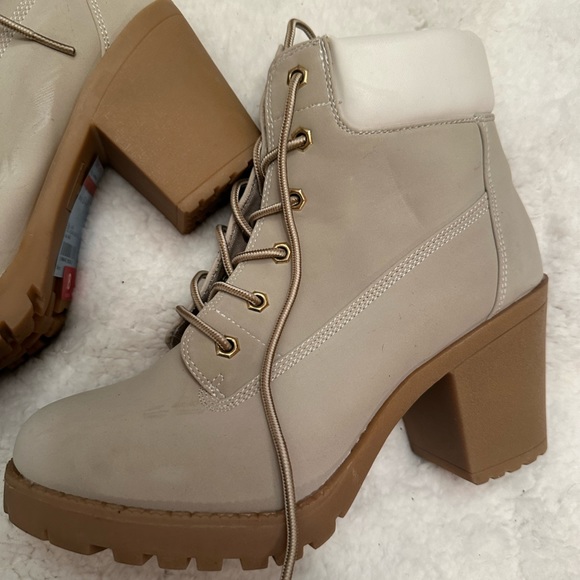 BNWT Heeled boots size 8 - Picture 3 of 7
